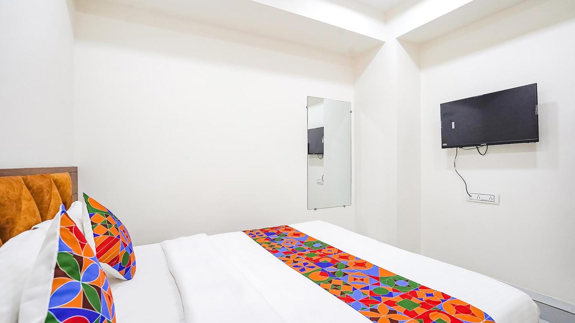 Fabhotel Vishala In Ahmedabad Exterior foto