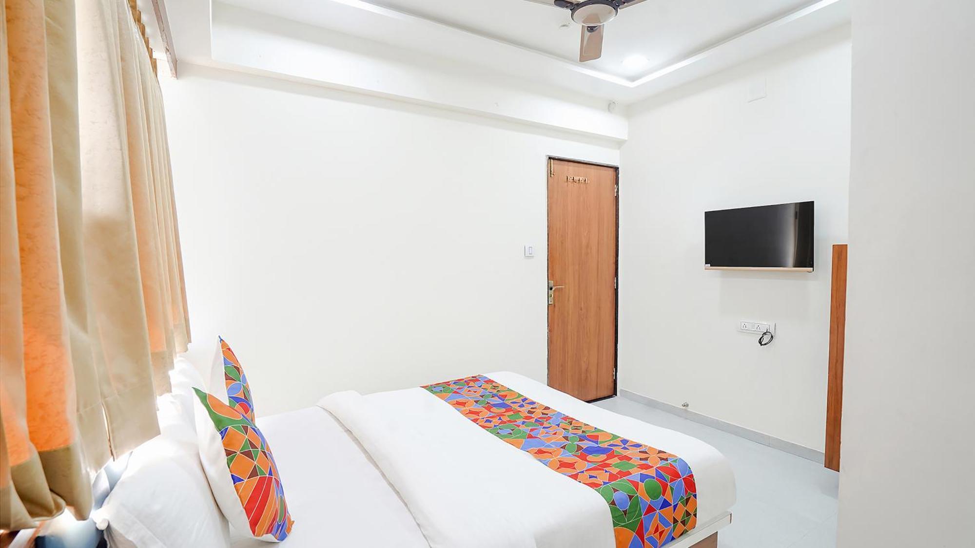 Fabhotel Vishala In Ahmedabad Exterior foto